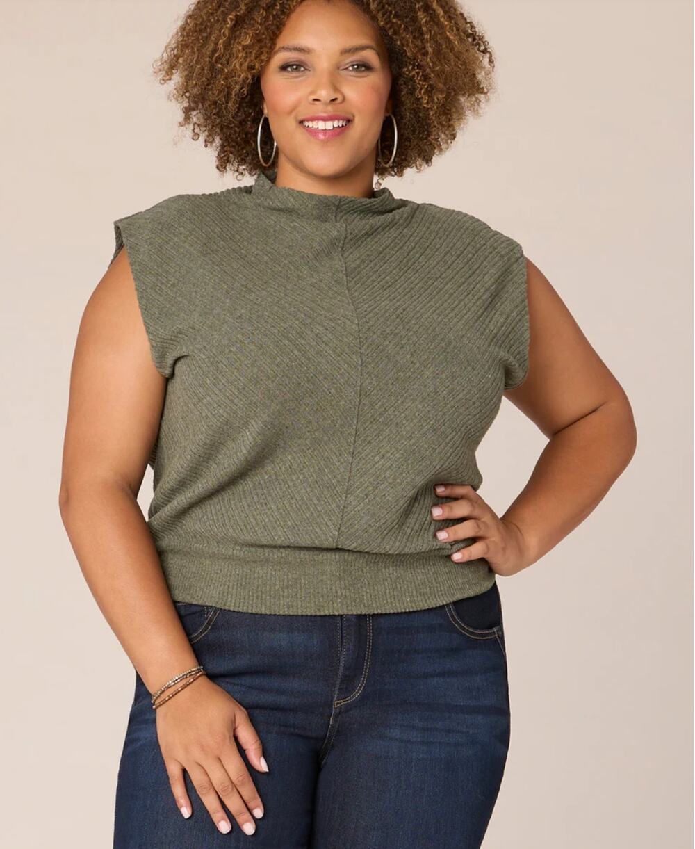 Democracy Womens Plus Cap Sleeve Funnel Neck Banded Knit Top Heather Olive Green